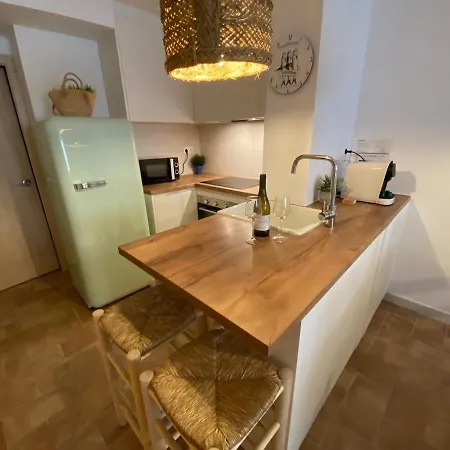 Apto 1a Linea Del Paseo Con Aire Acondicionado Sin Vistas Appartement *